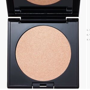 Pat McGrath skin fetish divine glow highlighter Golden Nectar